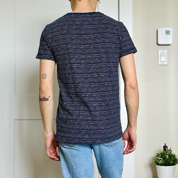 American Eagle Stripped T-Shirt - Picture 2 of 3